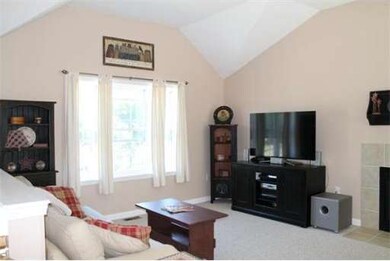 21 Whitetail Cir, Southbridge, MA 01550 - photo 2