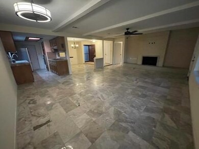 16310 Barcelona Dr, Friendswood, TX 77546 - photo 3