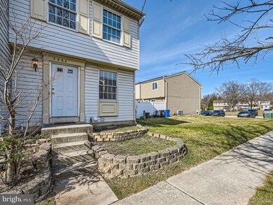 5964 Rowanberry Dr, Elkridge, MD 21075 - photo 3