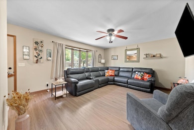 822 Clear View Dr, West Bend, WI 53090 - photo 4