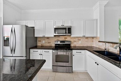 11015 Legacy Ln unit 304, Palm Beach Gardens, FL 33410 - photo 4