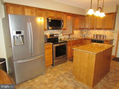 83 Kennedy Dr, Chambersburg, PA 17201 - photo 4