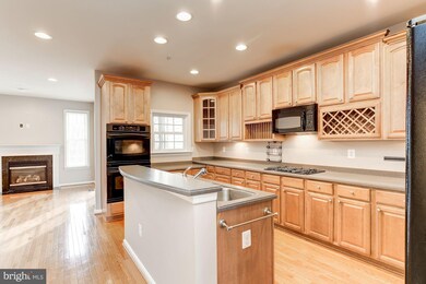 8442 Pamela Way, Laurel, MD 20723 - photo 5