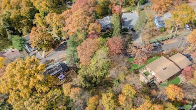 2 Shelburne Rd, Yonkers, NY 10710 - photo 3