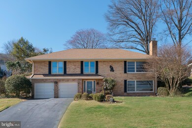 7300 Park Terrace Dr, Alexandria, VA 22307 - photo 2