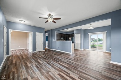 3390 Shadow Creek Blvd, Columbus, IN 47201 - photo 5