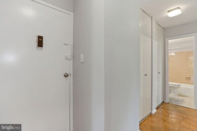 Barcroft Hills Condominium unit 305, Baileys Crossroads, VA 22041 - photo 2