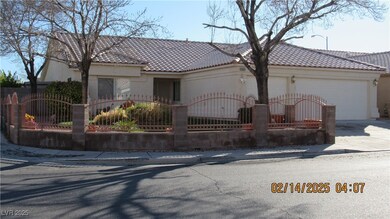 Mediterranean / spanish-style house featuring driv
