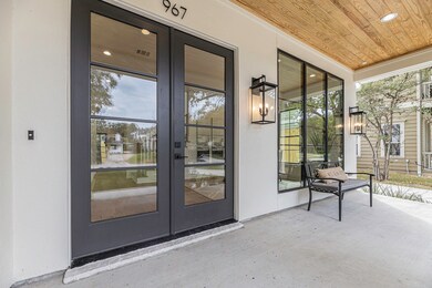 967 W 42nd St, Houston, TX 77018 - photo 3