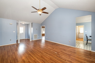 423 Brookside Dr, Mount Pleasant, TN 38474 - photo 7