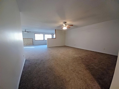 904 S Manor Dr, Horseshoe Bend, AR 72512 - photo 3