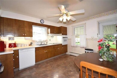 726 N Arch St, Allentown, PA 18104 - photo 4