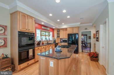 416 Lacey Ct SW, Leesburg, VA 20175 - photo 2