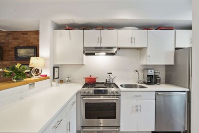 26 Bigelow St unit A, Cambridge, MA 02139 - photo 2