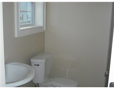 58 Locust St, Riverside, RI 02915 - photo 7