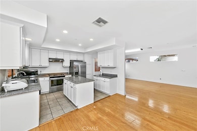 24005 Los Codona Ave, Torrance, CA 90505 - photo 4