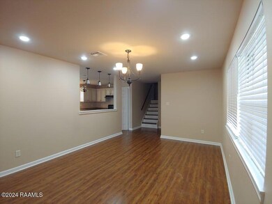 4 Living Room