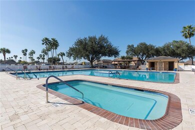 923 Palm Dr, Alamo, TX 78516 - photo 4