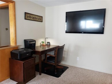 565 Admiral St unit R, Providence, RI 02908 - photo 4