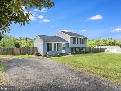 6508 Creekwood Dr, Fredericksburg, VA 22407 - photo 2