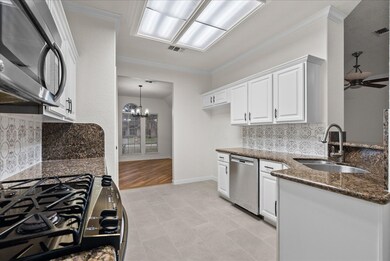 2185 Troon Dr, Alvin, TX 77511 - photo 5