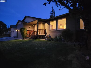 2431 SW 34th Dr, Redmond, OR 97756 - photo 7