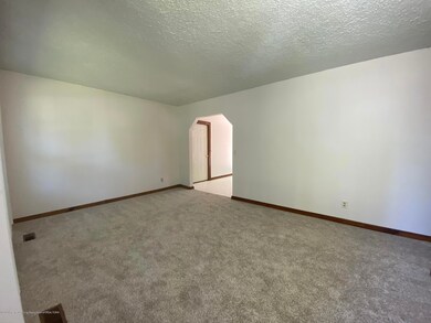3721 Cooley Dr, Lansing, MI 48911 - photo 4