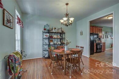 4041 Hereford Ln, Dallas, NC 28034 - photo 4