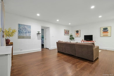 Wykagyl Garden Apartments unit 1F-8, New Rochelle, NY 10804 - photo 6