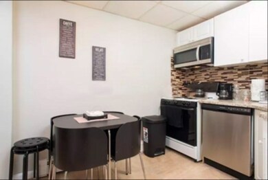 105 Sciarappa St unit 1R, Cambridge, MA 02141 - photo 5