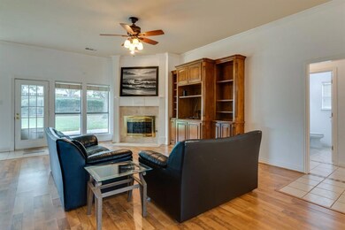 9116 Trail Wood Dr, North Richland Hills, TX 76182 - photo 7