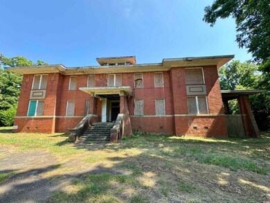 130 W Dodson St, Americus, GA 31709 - photo 2