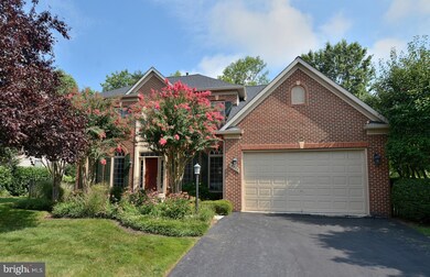 8896 Crosspointe Glen Way, Lorton, VA 22079 - photo 2