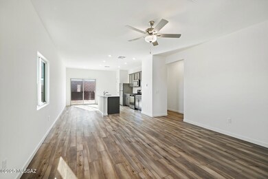 Southwest_Acacia_R_004