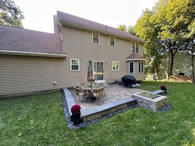 47 Dillon St, Worcester, MA 01604 - photo 3