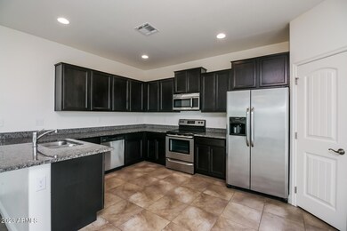 004-photo-kitchen-6626676