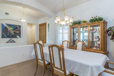4) FORMAL DINING