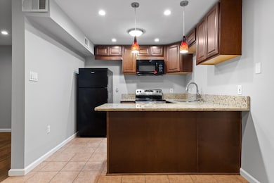 900 Mountain Creek Rd unit 109, Chattanooga, TN 37405 - photo 2