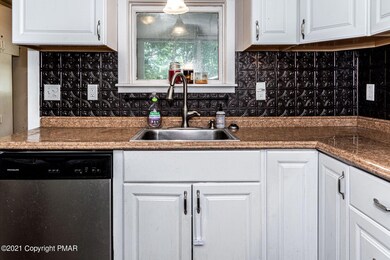 1136 Greenway Ave, Stroudsburg, PA 18360 - photo 7