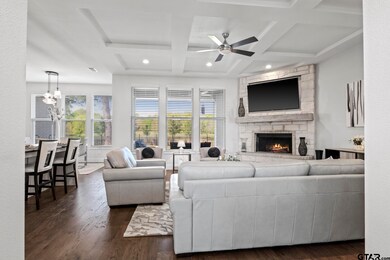 2839 Kingfisher Ln, Mount Pleasant, TX 75455 - photo 4