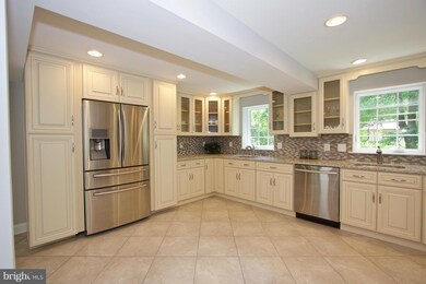 1811 Redwood Ave, Parkville, MD 21234 - photo 5