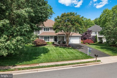 8924 Cross Chase Cir, Lorton, VA 22079 - photo 3