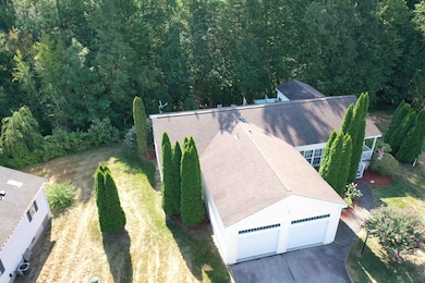 16 Sawmill Ridge unit 4-1-14, Sandown, NH 03873 - photo 4