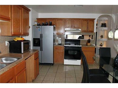 14245 Desert Fire Ct, Horizon City, TX 79928 - photo 7