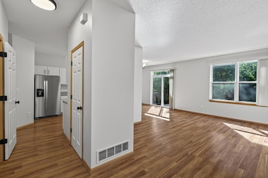 16363 Jamison Path, Lakeville, MN 55044 - photo 7