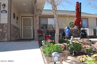 1061 E Jefferson 003