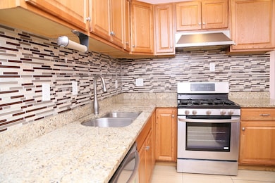 418 Talbot Ave, Dorchester Center, MA 02124 - photo 4