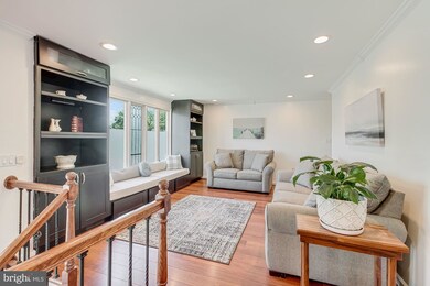 8820 Sylvania St, Lorton, VA 22079 - photo 2