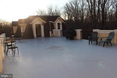 5825 Doyle Rd unit B, Clifton, VA 20124 - photo 3