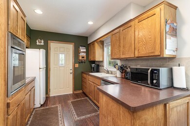 8941 Bryant Ave S, Bloomington, MN 55420 - photo 7